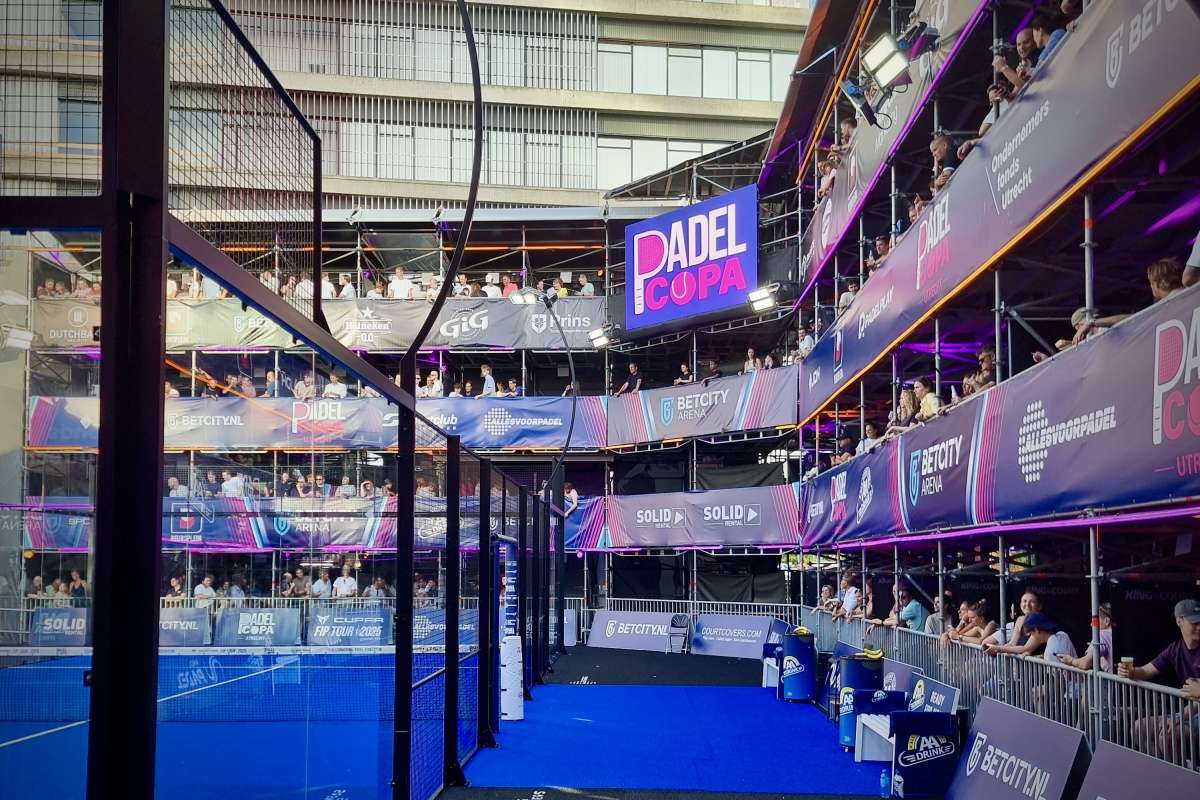 Close-up of the Sportworx Padel Court Arena in Rotterdam with the Courtcovers.com rain protection system covering the court.